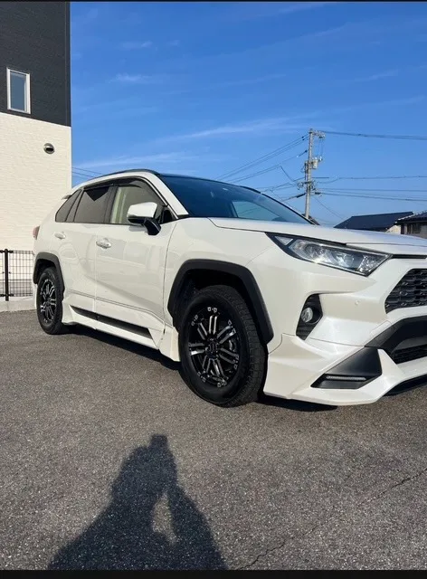 TOYOTA　RAV4